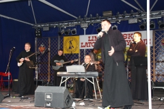 xii_forum_-_zabawa_na_pycie_limanowskiego_rynku_35_20081112_1757127901