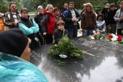 pielgrzymka_na_litw_-_cmentarz_na_rossie_5_20081103_1762578210